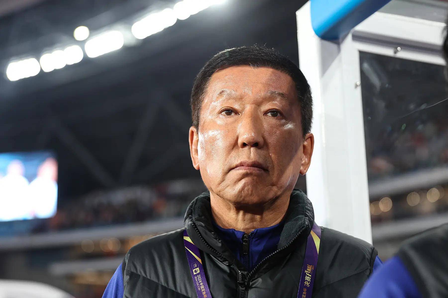 媒体人:崔康熙经纪人今日来华 未来几天决定去留